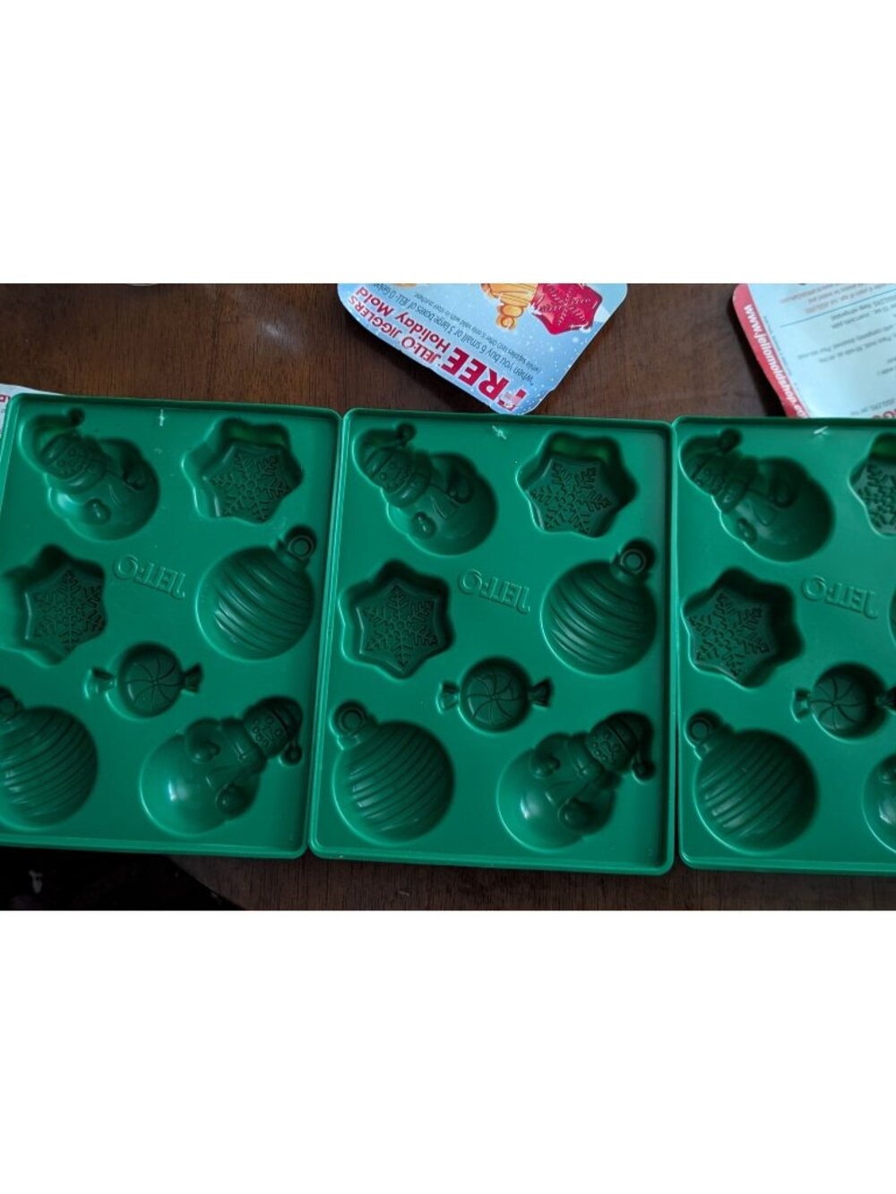 3 Jell-O Holiday Mold Trays Green Plastic Christmas Shapes With Snowman Ornament